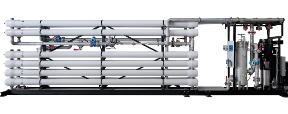 Reverse osmosis system used in a mobile water treatment application